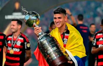 El futbolista colombiano Jorge Carrascal fue protagonista en la consecución del cuarto título de Libertadores de Flamengo en toda su historia. FOTO: AFP