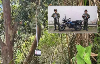 Adelante, la moto recuperada tras una semana en la vereda Travesías. Atrás, el carnet encontrado en El Roblal de Briceño. FOTO: Cortesía