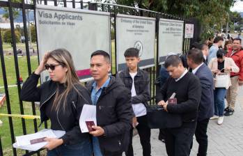 Desde las 6 de la mañana de este viernes, 31 de enero, se reactivaron los servicios en la Embajada de Estados Unidos en Colombia. Foto: AFP