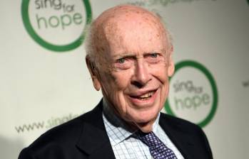 Su legado se vio empañado en años posteriores después de que fuera noticia por polémicos comentarios racistas, sexistas y homófobos que menospreciaban a varios grupos de personas. FOTO: AFP