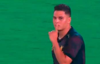 El futbolista antioqueño Juan Fernando Quintero suma tres asistencias con el América de Cali, cuadro con el que tiene contrato hasta 2028. FOTO: Captura de video transmisión de televisión