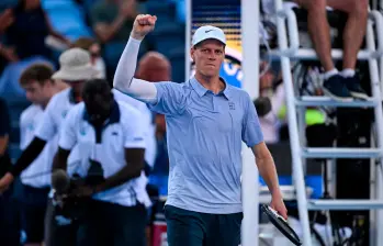 El italiano Jannik Sinner avanzó a semifinales del Masters de Cincinnati, en una gran racha de victorias en la ATP. FOTO Getty