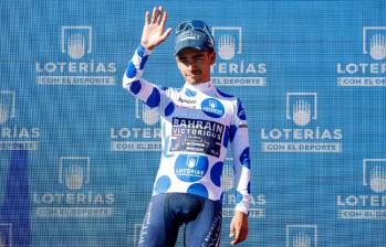 Buitrago celebra su buen momento en la Vuelta a España, donde lidera la clasificación de la montaña con 29 puntos. FOTO @BHRVictorious
