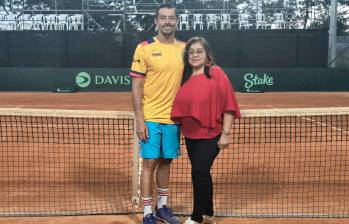 Cristian Rodríguez y su madre Elizabeth Sánchez Ortíz. FOTO: Fedecoltenis