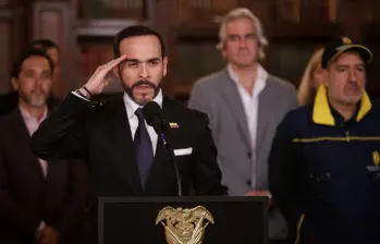 Abelardo de la Espriella sigue haciendo nuevas designaciones en medio de atención de la emergencia por el terremoto. FOTO: Colprensa