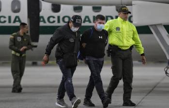 Bogotá. 8 de junio del 2022. En las instalaciones de CATAM se realizó el traslado de Francisco Luis Correa Galeano, implicado en el homicidio del fiscal paraguayo Marcelo Pecci. Foto: Colprensa-Sergio Acero