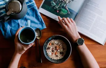 Según los investigadores, estos beneficios podrían explicarse porque los alimentos vegetales ricos en fibra también aportan vitaminas, minerales y otros compuestos bioactivos
