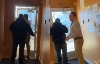 El Consulado de Ecuador en Minneapolis activó protocolos de seguridad tras el presunto intento de ingreso de un agente de ICE, según reportó la Cancillería ecuatoriana. FOTO: captura de video. 