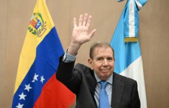 Edmundo González, quien llegó a Guatemala después de pasar por República Dominicana, aseguró que el régimen de Maduro en Venezuela está débil, pero se debe tener cuidado. FOTO: AFP