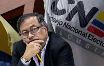 Algunas figuras de la campaña Petro presidente 2022 deberán pagar multas millonarias. Foto: Colprensa/Archivo.