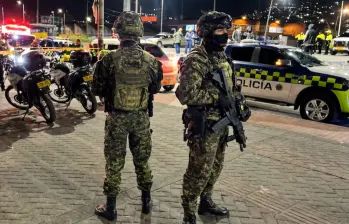 Un total de 37.056 firmas superaron el filtro de la Registraduría Nacional y abrieron de par en par las puertas del Concejo de Bogotá para discutir la presencia militar en las calles. FOTO: Colprensa