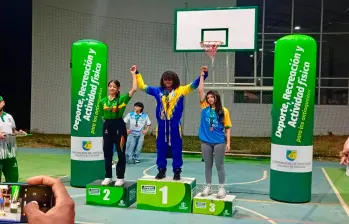 Con 46 kilos de valentía, la luchadora turbeña Deimis Licona se llevó el oro en los Juegos Departamentales