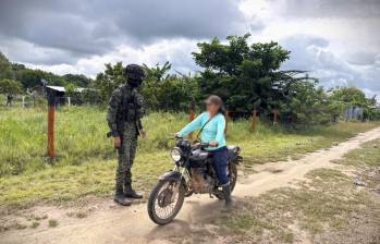 Ejército alerta a la comunidad rural de los departamentos de Meta y Guaviare. Foto: cortesía Fuerzas Militares 