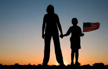 La 14ª Enmienda de la Constitución de Estados Unidos, que lleva en vigor más de 150 años, determina que cualquier persona nacida en suelo estadounidense es ciudadana. FOTO: Getty