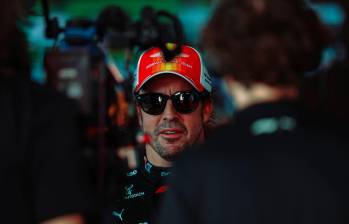 Fernando Alonso lleva 2 décadas en la F1. FOTO: X AstonMartinF1