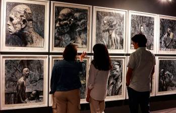 Esta exposición es un llamado a la reflexión y a la acción. Nos desafía a reconsiderar nuestra relación con la naturaleza y nuestra propia naturaleza. Fotos: Manuel Saldarriaga