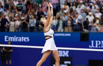La tenista bielorrusa Aryna Sabalenka es la primera que logra ser campeona de manera consecutiva en los últimos años. FOTO: TOMADA DEL X DE @USOpen