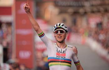 Tadej Pogacar se impuso en Siena (Italia) con un tiempo de 5:13:58. FOTO: Tomada de X @StradeBianche