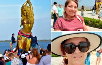 La estatua de Shakira es visitada a diario por cerca de 500 personas. A la derecha dos turistas internacionales: arriba Rocío Magali Estagne, de Perú; abajo, Laura Vargas, de Costa Rica. FOTOS AFP y Luz Élida Molina. 