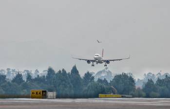 Ya van dos emergencias con vuelos de carga en el aeropuerto El Dorado en menos de un mes. FOTO: Colprensa