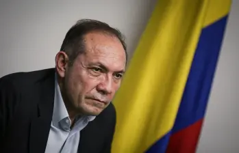 Ministro de Trabajo, Antonio Sanguino en polémica por nombramientos de sus familiares. Foto: Colprensa