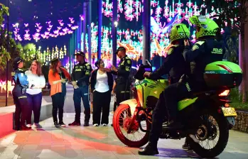 El plan de las autoridades está orientado a fortalecer la presencia institucional en las zonas de mayor afluencia ciudadana y donde hay más índices de comportamientos delictivos. FOTO: Cortesía Policía Metropolitana del Valle de Aburrá