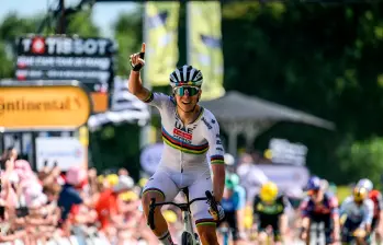 Tadej Pogačar, de 26 años, suma 13 victorias este año, dos en el Tour. FOTO X-TOUR DE FRANCIA