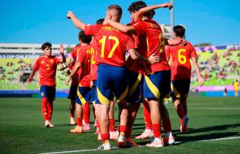 La Selección de España, que venció 1-0 a Ucrania, espera por Colombia o Nigeria en los cuartos de final del Mundial Sub-20 que se disputa en Chile. FOTO: Getty