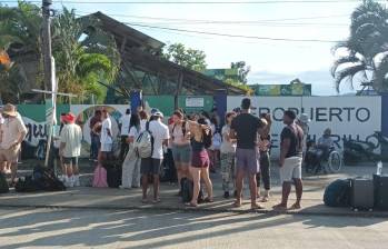 Dos días estuvo cerrado el aeropuerto de Nuquí por protesta ciudadana. Foto: tomada de X