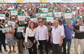 La Contraloría y otros entes de control emitieron sus conceptos con respecto a este modelo de contratación directa. Imagen de referencia. FOTO: Colprensa