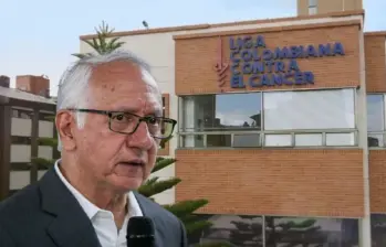 La reducción de servicios en prestadores de salud en Bogotá coincide con el aumento de deudas en el sector, mientras el Instituto Nacional de Cancerología logra un acuerdo de pagos con la Nueva EPS para mantener la atención a pacientes. FOTOS: COLPRENSA.