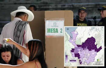 Adelante, en morado, los municipios con mayor riesgo. Atrás, una jornada de votación en Ituango. Foto: EL COLOMBIANO