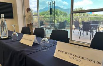 A pesar de haber pactado la cita, las mineras cancelaron a última hora, dejando al Gobierno y a la comunidad internacional hablando solos sobre el futuro laboral del Cesar. FOTO: Colprensa