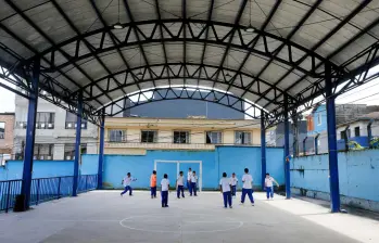 El conflicto armado pone en riesgo el regreso a clases en Remedios y Segovia; docentes piden que las clases sean virtuales. Foto: Esneyder Gutiérrez