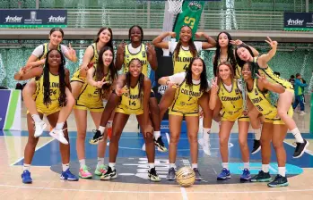 Esta es la Selección Colombia femenina sub 17 de baloncesto que inicia este miércoles su participación en el Sudamericano en Paraguay. FOTOS CORTESÍA LAB