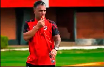 Nicolás Chiesa en su primera práctica al frente del Cúcuta. FOTO: Captura de vídeo