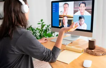 El trabajo híbrido se ha vuelto la modalidad laboral preferidad por los colaboradores en Colombia. FOTO: SHUTTERSTOCK