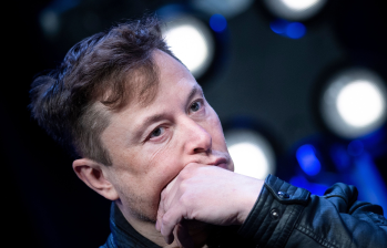 Elon Musk cofundó OpenAI en 2015 y tres años después abandonó la empresa. FOTO: AFP
