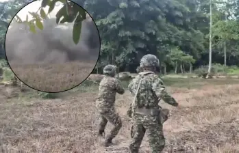 Los explosivos fueron detonados de forma controlada por el Ejército. Foto: Captura de video @Ejercito_Div2