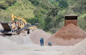 Diariamente en la planta RIC, vinculada a EPM, se procesan hasta 1.000 toneladas de residuos de construcción y demolición. FOTO MANUEL SALDARRIAGA.