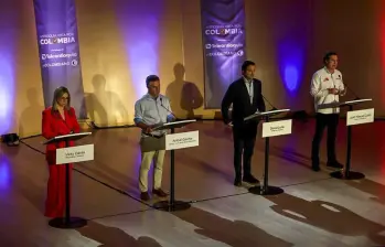 Vicky Dávila, Aníbal Gaviria, David Luna y Juan Manuel Galán debatieron en Antioquia a menos de dos semanas de la Gran Consulta por Colombia. Foto: Camilo López.