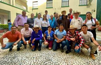 El paro campesino que afectaba a los departamentos de Santander y Boyacá se levantó este sábado luego de un acuerdo entre el campesinado y el Gobierno Nacional. Foto: Gobernación de Santander