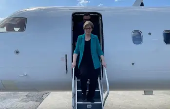 Así fue la llegada de Laura Dogu al aeropuerto de Maiquetía en Caracas. Foto: Redes Sociales @usembassyve