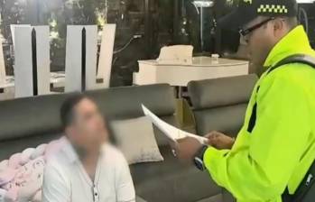 El hombre fue reuerido por la Policía y posteriormente dejado a disposición de Migración Colombia. FOTO: tomada de redes.