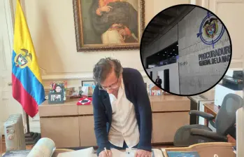 La Procuraduría respondió a las reclamaciones por la firma del decreto que convoca a una consulta popular. FOTO: Presidencia y Colprensa