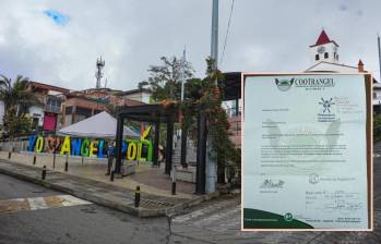 Imagen de referencia del municipio de Angelópolis donde ocurrieron los hechos. Adelante, la carta con la denuncia. Foto: Manuel Saldarriaga Quintero.