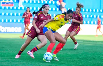 La delantera colombiana Maithé López marcó para la victoria ante Venezuela, y el equipo dirigido por Carlos Paniagua llega a cuatro puntos. FOTO CORTESÍA FCF