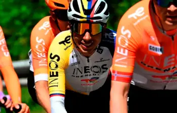El ciclista colombiano viene haciendo una buena temporada en las carreras que ha competido en Europa. Foto: tomada del x de @Ineos