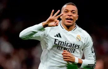 El delantero francés Kylian Mbappé es uno de los futbolistas más costosos del mundo. Su ficha está valorada en 180 millones de euros. FOTO: AFP 