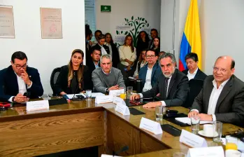Reunión de gobernadores y MinHacienda. FOTO COLPRENSA. 